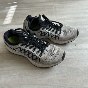 Nike Pegasus 32 running shoes